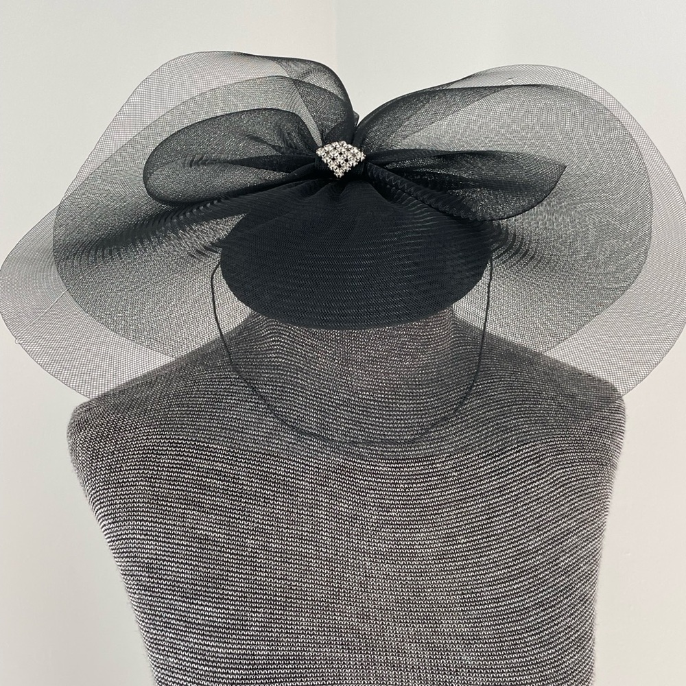 Vintage Sonni San Francisco Elegant Black Mesh Fascinator with Rhinestone Accent